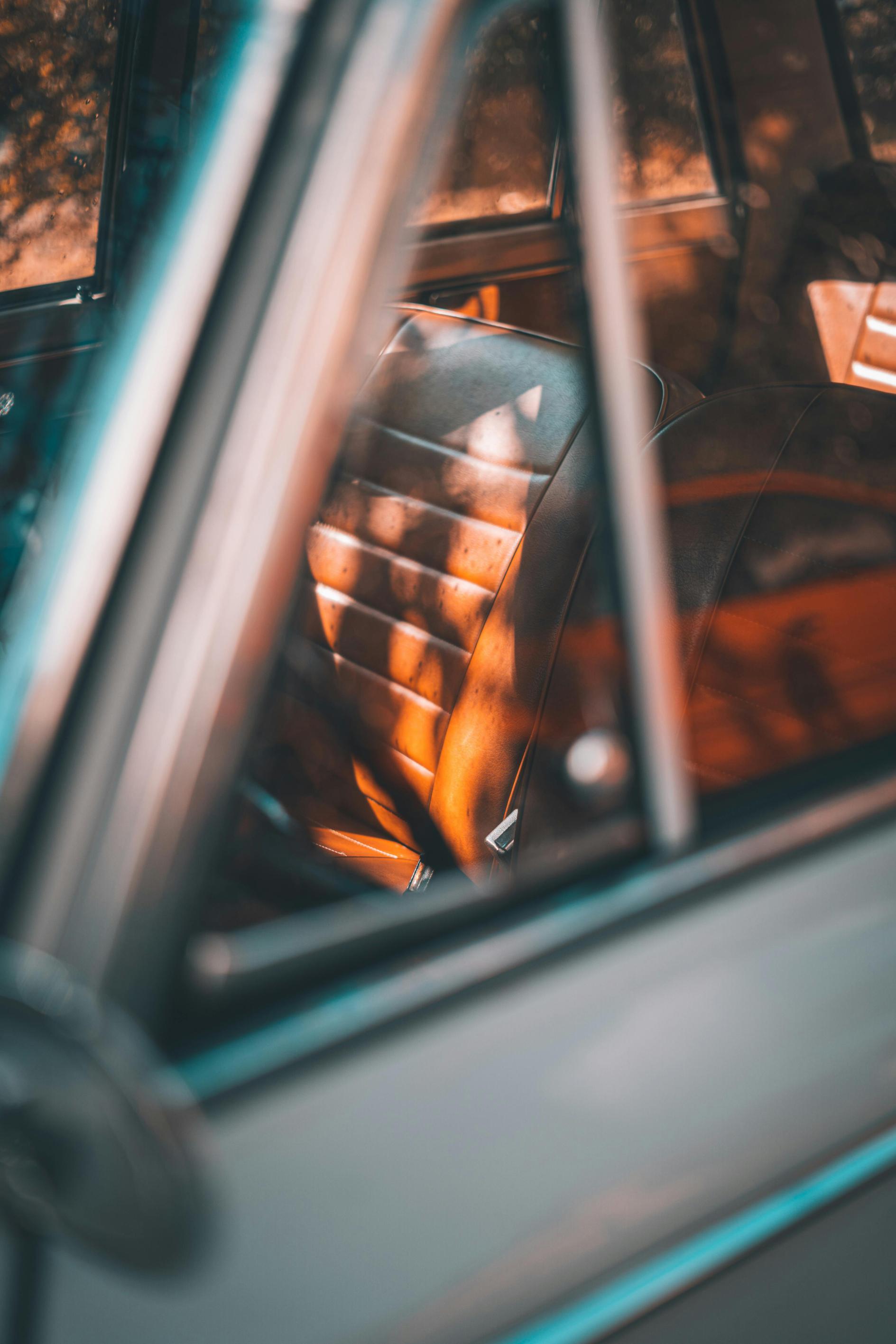 cómo mantener al bebé caliente en la silla del coche